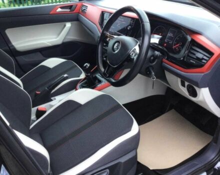 Черный Фольксваген Поло, объемом двигателя 1 л и пробегом 31 тыс. км за 7500 $, фото 8 на Automoto.ua