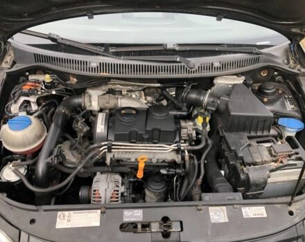 Черный Фольксваген Поло, объемом двигателя 1.4 л и пробегом 260 тыс. км за 3850 $, фото 16 на Automoto.ua