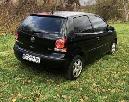 Черный Фольксваген Поло, объемом двигателя 1.4 л и пробегом 260 тыс. км за 3850 $, фото 5 на Automoto.ua