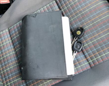 Черный Фольксваген Поло, объемом двигателя 1.4 л и пробегом 260 тыс. км за 3850 $, фото 15 на Automoto.ua