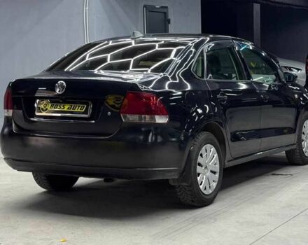 Черный Фольксваген Поло, объемом двигателя 1.6 л и пробегом 226 тыс. км за 7500 $, фото 5 на Automoto.ua