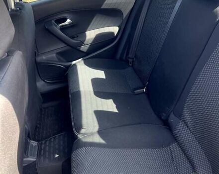 Черный Фольксваген Поло, объемом двигателя 1.6 л и пробегом 200 тыс. км за 7500 $, фото 16 на Automoto.ua