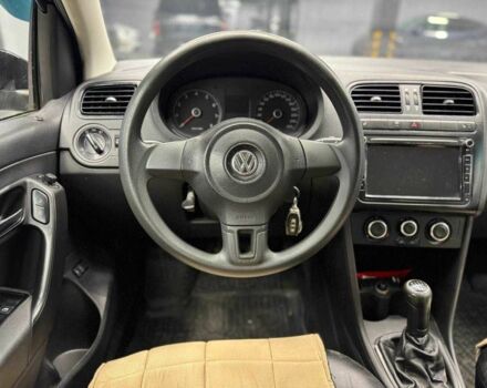 Черный Фольксваген Поло, объемом двигателя 1.6 л и пробегом 226 тыс. км за 7500 $, фото 11 на Automoto.ua