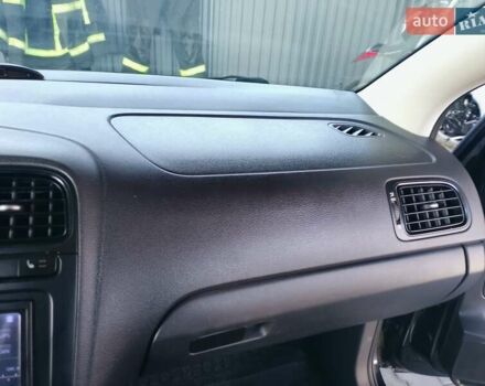 Черный Фольксваген Поло, объемом двигателя 1.6 л и пробегом 212 тыс. км за 6700 $, фото 17 на Automoto.ua