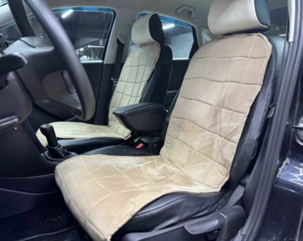 Черный Фольксваген Поло, объемом двигателя 1.6 л и пробегом 226 тыс. км за 7500 $, фото 8 на Automoto.ua