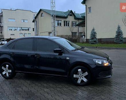Черный Фольксваген Поло, объемом двигателя 1.6 л и пробегом 200 тыс. км за 6300 $, фото 5 на Automoto.ua