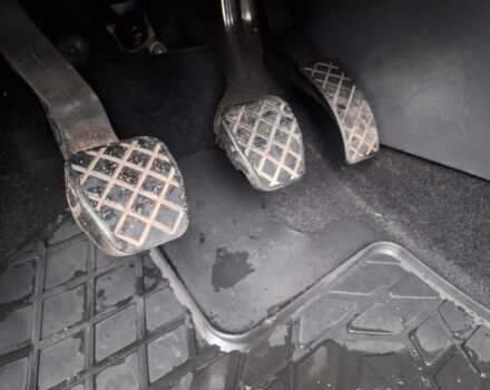 Чорний Фольксваген Поло, об'ємом двигуна 1.2 л та пробігом 68 тис. км за 10000 $, фото 19 на Automoto.ua