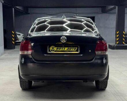 Черный Фольксваген Поло, объемом двигателя 1.6 л и пробегом 226 тыс. км за 7500 $, фото 4 на Automoto.ua