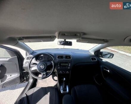 Черный Фольксваген Поло, объемом двигателя 1.6 л и пробегом 200 тыс. км за 7500 $, фото 15 на Automoto.ua