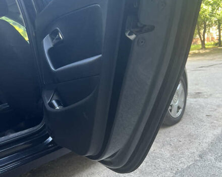 Черный Фольксваген Поло, объемом двигателя 1.6 л и пробегом 198 тыс. км за 6500 $, фото 16 на Automoto.ua