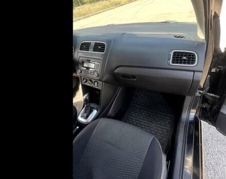 Черный Фольксваген Поло, объемом двигателя 1.6 л и пробегом 200 тыс. км за 7500 $, фото 13 на Automoto.ua