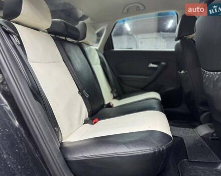 Черный Фольксваген Поло, объемом двигателя 1.6 л и пробегом 226 тыс. км за 7500 $, фото 13 на Automoto.ua