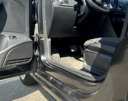 Черный Фольксваген Поло, объемом двигателя 1.6 л и пробегом 200 тыс. км за 7500 $, фото 14 на Automoto.ua