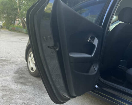 Черный Фольксваген Поло, объемом двигателя 1.6 л и пробегом 198 тыс. км за 6500 $, фото 15 на Automoto.ua