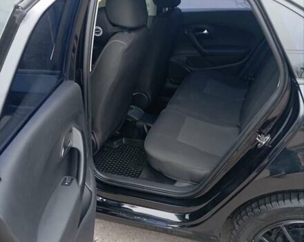 Черный Фольксваген Поло, объемом двигателя 1.6 л и пробегом 253 тыс. км за 6000 $, фото 7 на Automoto.ua