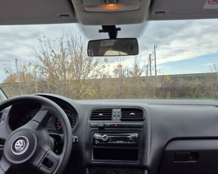 Черный Фольксваген Поло, объемом двигателя 1.6 л и пробегом 181 тыс. км за 6600 $, фото 9 на Automoto.ua