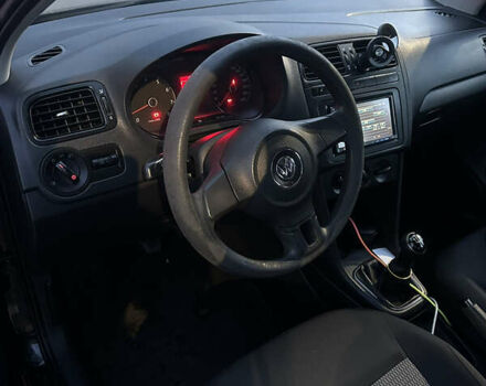 Чорний Фольксваген Поло, об'ємом двигуна 1.6 л та пробігом 270 тис. км за 6100 $, фото 5 на Automoto.ua