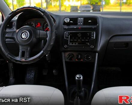 Чорний Фольксваген Поло, об'ємом двигуна 1.6 л та пробігом 117 тис. км за 7300 $, фото 6 на Automoto.ua