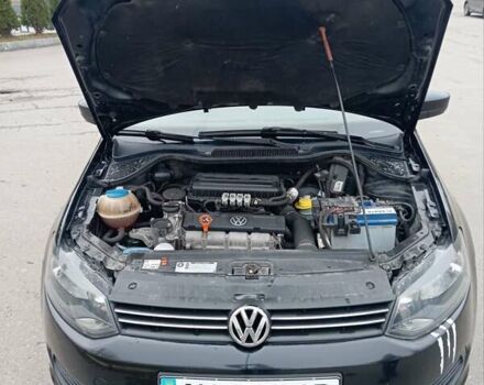 Черный Фольксваген Поло, объемом двигателя 1.6 л и пробегом 253 тыс. км за 6000 $, фото 10 на Automoto.ua