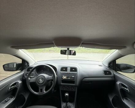 Черный Фольксваген Поло, объемом двигателя 1.6 л и пробегом 180 тыс. км за 5400 $, фото 8 на Automoto.ua