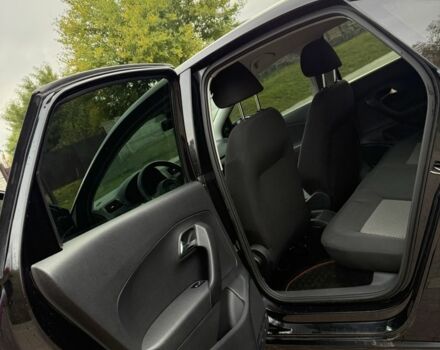 Черный Фольксваген Поло, объемом двигателя 1.6 л и пробегом 180 тыс. км за 5400 $, фото 10 на Automoto.ua