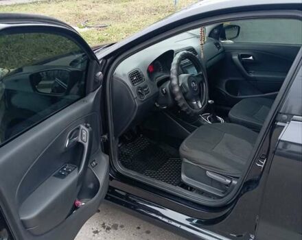 Черный Фольксваген Поло, объемом двигателя 1.6 л и пробегом 253 тыс. км за 6000 $, фото 5 на Automoto.ua