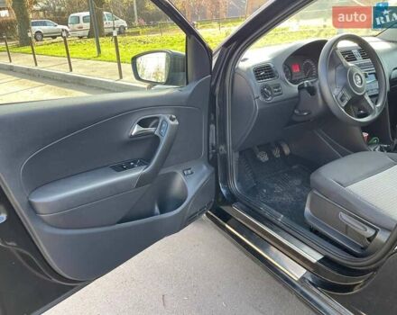 Чорний Фольксваген Поло, об'ємом двигуна 1.6 л та пробігом 184 тис. км за 6700 $, фото 44 на Automoto.ua