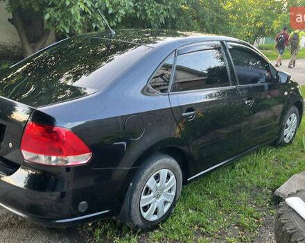 Черный Фольксваген Поло, объемом двигателя 1.6 л и пробегом 153 тыс. км за 6500 $, фото 1 на Automoto.ua