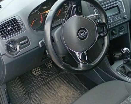 Черный Фольксваген Поло, объемом двигателя 1.6 л и пробегом 32 тыс. км за 10500 $, фото 4 на Automoto.ua