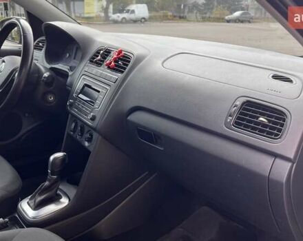 Чорний Фольксваген Поло, об'ємом двигуна 1.6 л та пробігом 77 тис. км за 9800 $, фото 4 на Automoto.ua