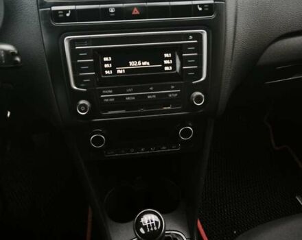 Черный Фольксваген Поло, объемом двигателя 1.4 л и пробегом 126 тыс. км за 8300 $, фото 19 на Automoto.ua