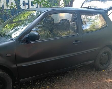 Черный Фольксваген Поло, объемом двигателя 0 л и пробегом 320 тыс. км за 144 $, фото 1 на Automoto.ua