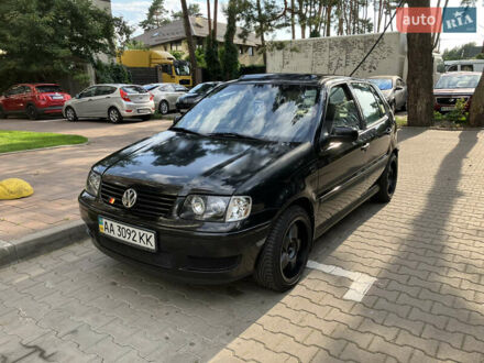 Чорний Фольксваген Поло, об'ємом двигуна 1 л та пробігом 272 тис. км за 2800 $, фото 1 на Automoto.ua