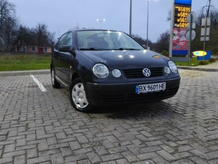 Черный Фольксваген Поло, объемом двигателя 1.2 л и пробегом 219 тыс. км за 3950 $, фото 1 на Automoto.ua