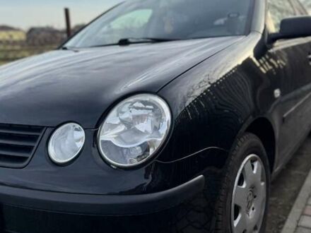 Черный Фольксваген Поло, объемом двигателя 1.2 л и пробегом 160 тыс. км за 4300 $, фото 1 на Automoto.ua