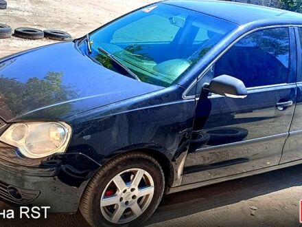 Фольксваген Поло 2004 у Запоріжжя на Automoto.ua Чорний Фольксваген Поло, об'ємом двигуна 1.2 л та пробігом 167 тис. км за 3700 $, фото 1 на Automoto.ua