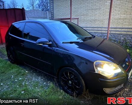 Черный Фольксваген Поло, объемом двигателя 1.4 л и пробегом 225 тыс. км за 4650 $, фото 1 на Automoto.ua