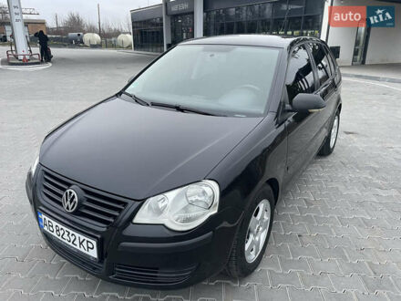 Черный Фольксваген Поло, объемом двигателя 1.39 л и пробегом 232 тыс. км за 5250 $, фото 1 на Automoto.ua