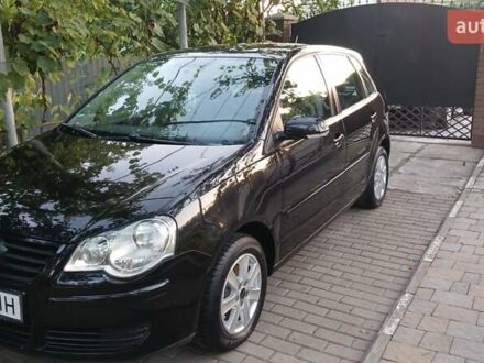 Черный Фольксваген Поло, объемом двигателя 1.4 л и пробегом 211 тыс. км за 4700 $, фото 1 на Automoto.ua