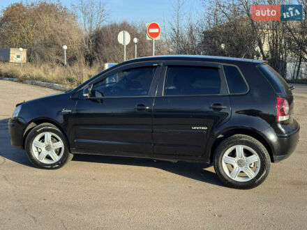 Черный Фольксваген Поло, объемом двигателя 1.6 л и пробегом 214 тыс. км за 6750 $, фото 1 на Automoto.ua