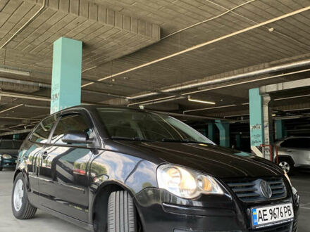 Черный Фольксваген Поло, объемом двигателя 1.2 л и пробегом 270 тыс. км за 4200 $, фото 1 на Automoto.ua