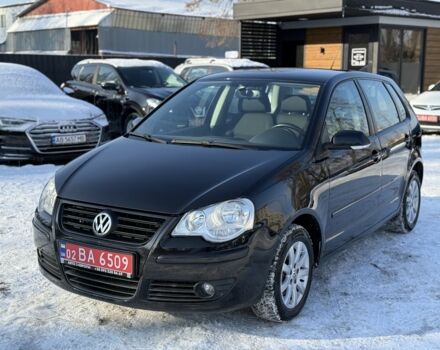 Черный Фольксваген Поло, объемом двигателя 1.4 л и пробегом 199 тыс. км за 6999 $, фото 1 на Automoto.ua