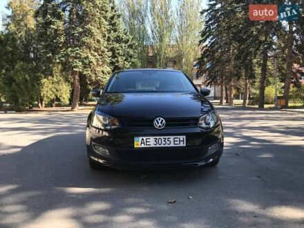 Черный Фольксваген Поло, объемом двигателя 1.39 л и пробегом 70 тыс. км за 8500 $, фото 1 на Automoto.ua