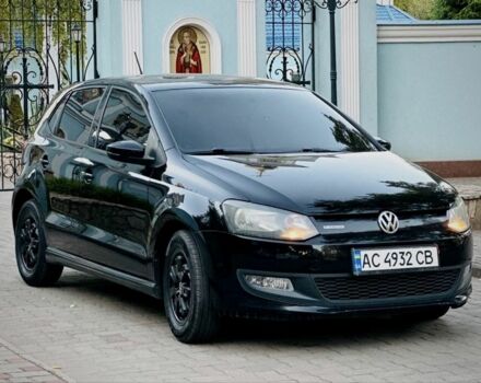 Черный Фольксваген Поло, объемом двигателя 1.2 л и пробегом 160 тыс. км за 5348 $, фото 1 на Automoto.ua