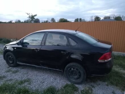 Черный Фольксваген Поло, объемом двигателя 1.6 л и пробегом 300 тыс. км за 3500 $, фото 1 на Automoto.ua