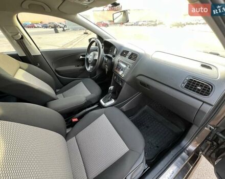 Коричневый Фольксваген Поло, объемом двигателя 1.39 л и пробегом 122 тыс. км за 9500 $, фото 12 на Automoto.ua