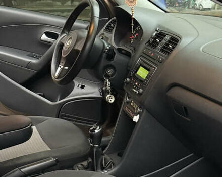 Коричневий Фольксваген Поло, об'ємом двигуна 1.6 л та пробігом 165 тис. км за 8000 $, фото 26 на Automoto.ua