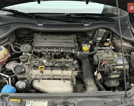 Коричневий Фольксваген Поло, об'ємом двигуна 1.6 л та пробігом 165 тис. км за 8000 $, фото 21 на Automoto.ua