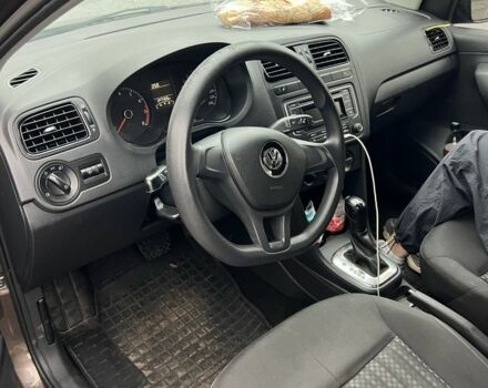 Коричневый Фольксваген Поло, объемом двигателя 1.6 л и пробегом 240 тыс. км за 7500 $, фото 4 на Automoto.ua