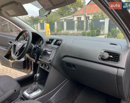 Коричневый Фольксваген Поло, объемом двигателя 1.6 л и пробегом 104 тыс. км за 10700 $, фото 17 на Automoto.ua